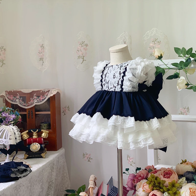 Baby Clothing Spanish Vintage  - огляд і ціна Baby Clothing Easter